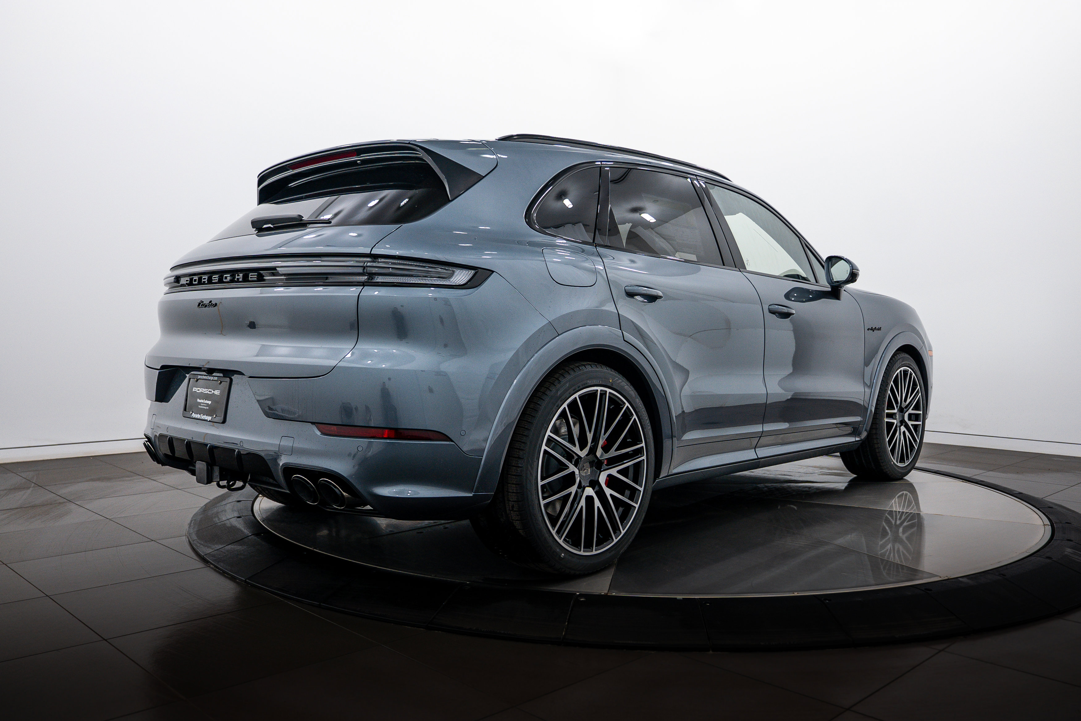 New 2026 Porsche Cayenne Turbo AWD/4WD image 7