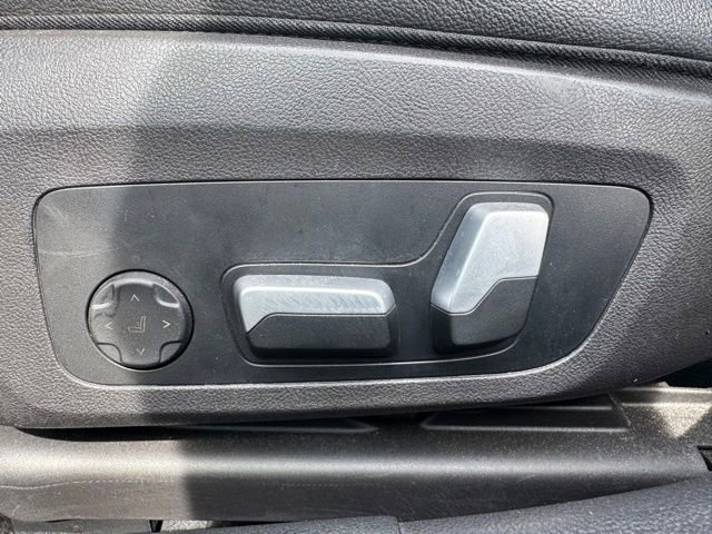 Used 2023 BMW 330i xDrive 330i xDrive w/ M Sport Package image 15