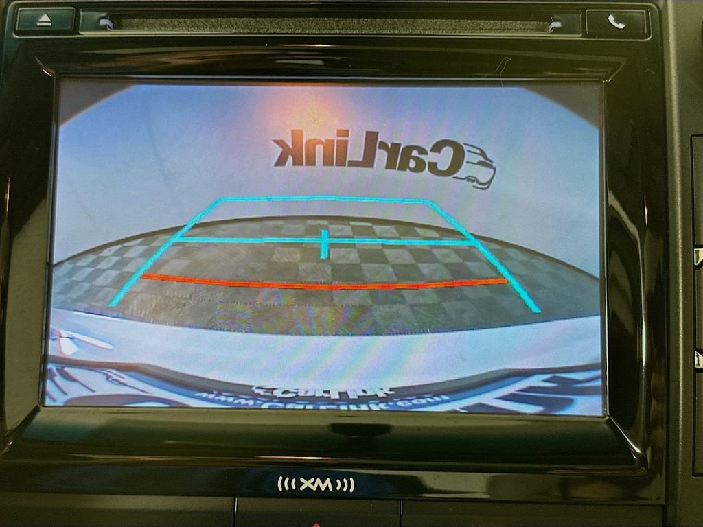 Used 2017 Toyota Camry SE w/ Moonroof Package image 17