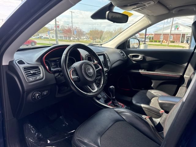 Used 2019 Jeep Compass Trailhawk AWD/4WD image 9
