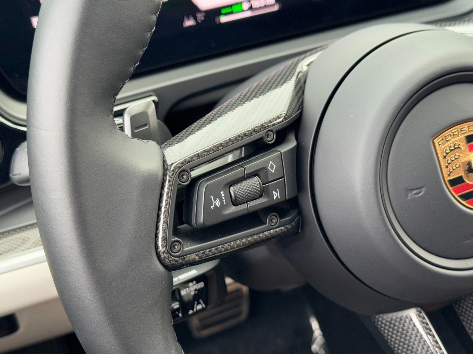 Used 2024 Porsche Cayenne Turbo AWD/4WD image 29