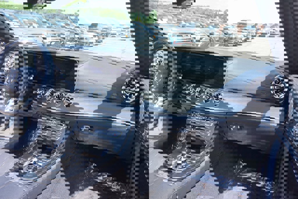 Used 2022 Mercedes-Benz E 450 Cabriolet w/ AMG Line image 11