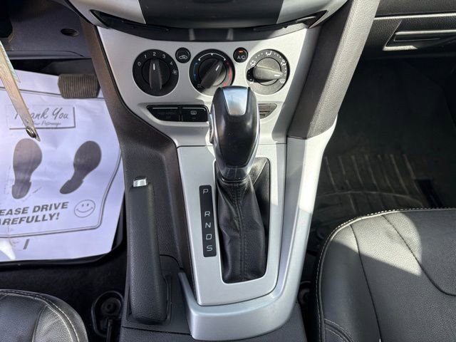 Used 2014 Ford Focus SE w/ Equipment Group 201A FWD image 17