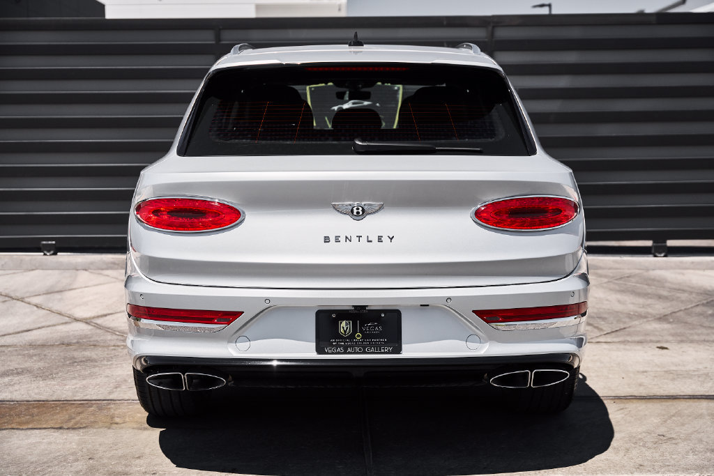 Used 2021 Bentley Bentayga AWD/4WD image 15
