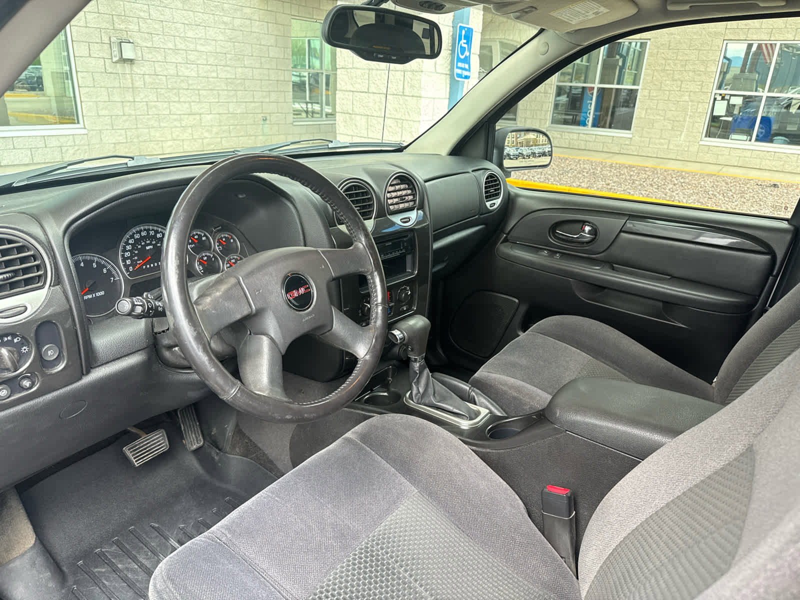Used 2008 GMC Envoy SLE image 7