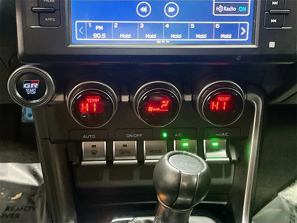 Used 2025 Toyota GR86 Premium w/ ALL Weather Mat Package (TMS) image 15