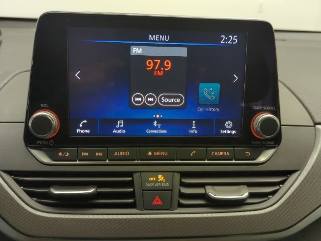 Used 2024 Nissan Altima 2.5 SR FWD image 29