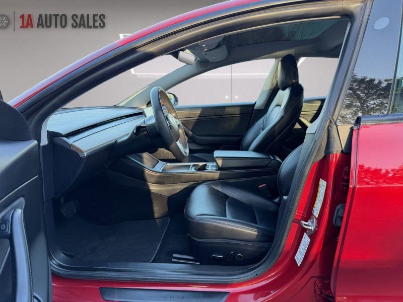 Used 2021 Tesla Model 3 Long Range AWD/4WD image 9