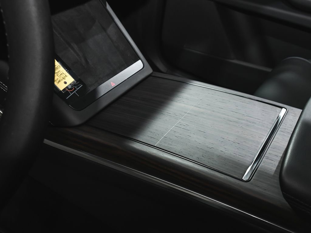 Used 2024 Tesla Model X image 39