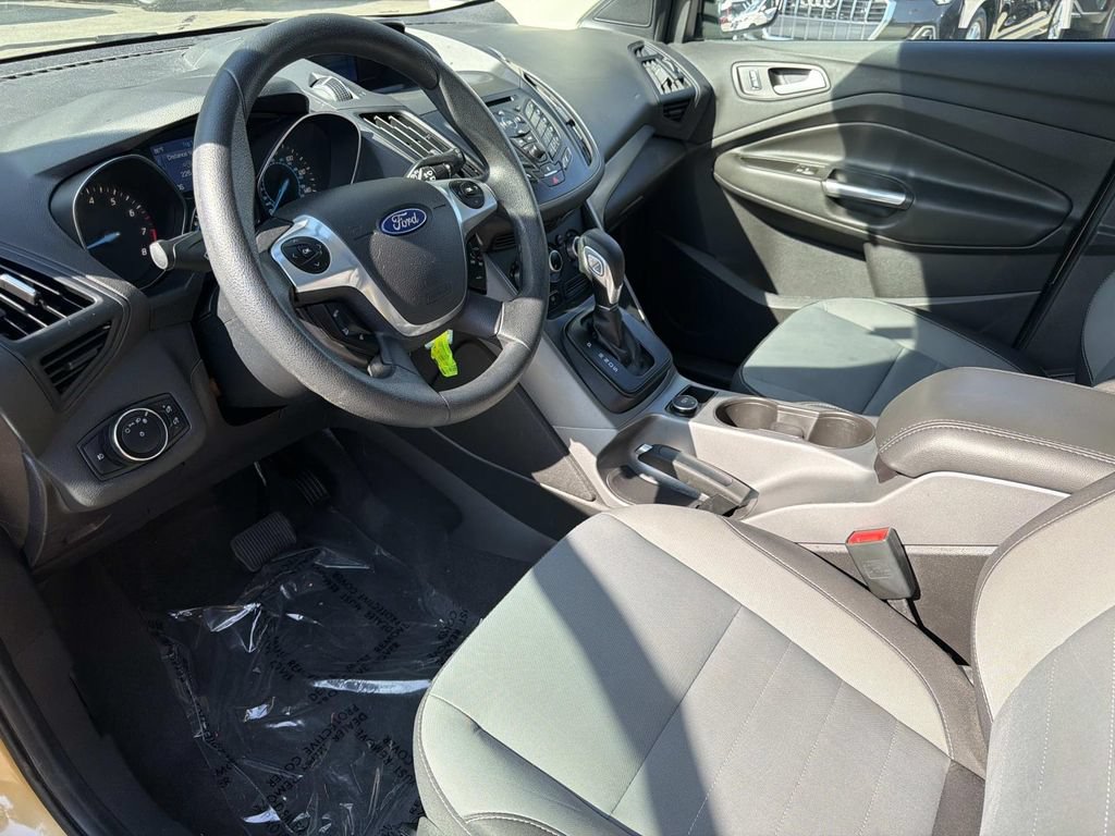 Used 2014 Ford Escape SE FWD image 16