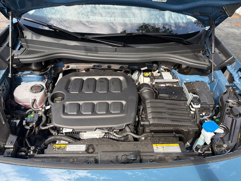 Used 2025 Volkswagen Tiguan SE FWD image 26