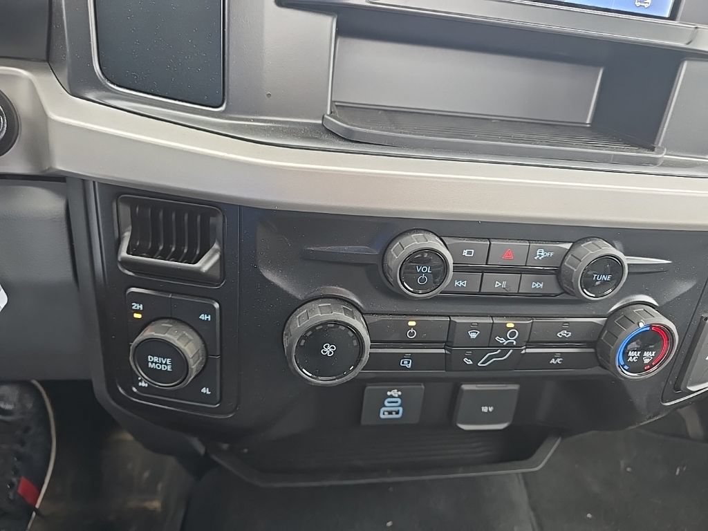 Used 2025 Ford F350 XL w/ STX Appearance Package AWD/4WD image 21