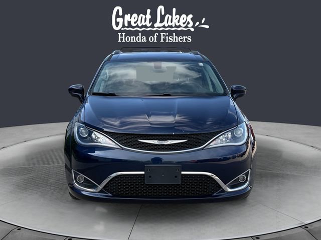 Used 2017 Chrysler Pacifica Touring-L Plus FWD image 8