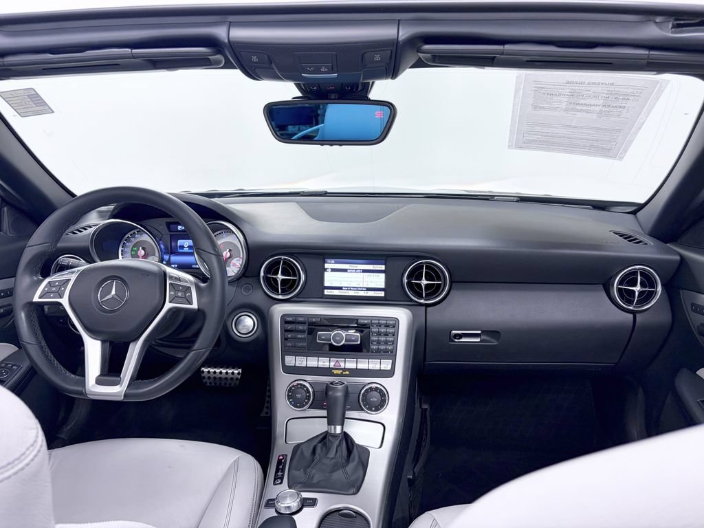 Used 2012 Mercedes-Benz SLK 350 image 3