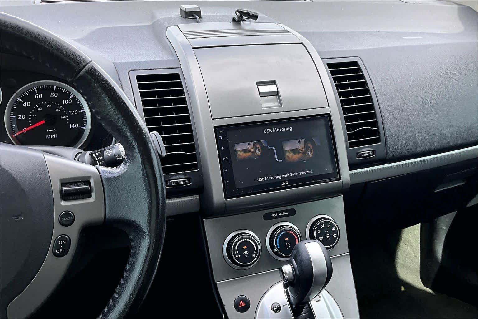 Used 2012 Nissan Sentra 2.0 SL w/ Navigation Pkg FWD image 4
