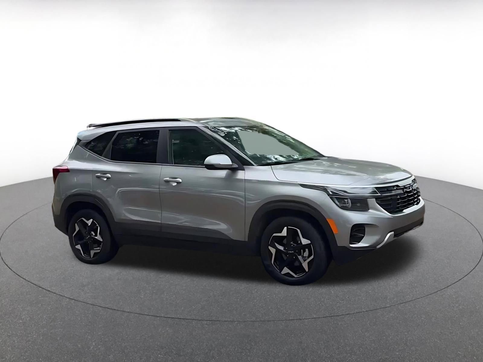 Used 2025 Kia Seltos S video 2