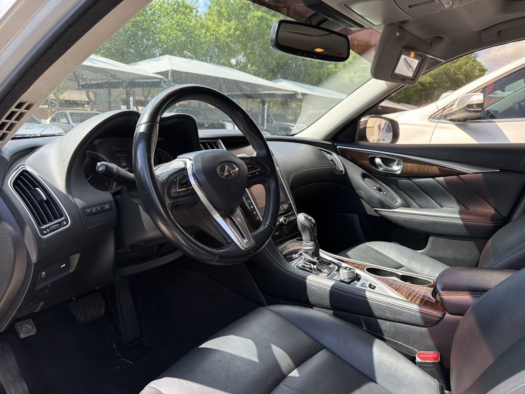 Used 2018 INFINITI Q50 Luxe RWD image 6