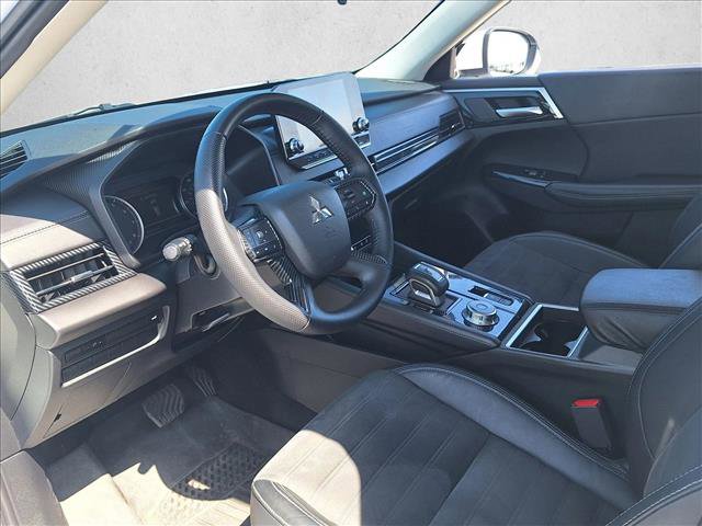 Used 2023 Mitsubishi Outlander SE FWD image 9