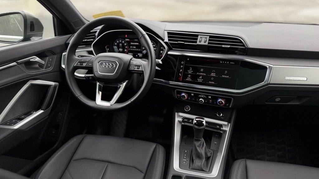 Used 2025 Audi Q3 2.0T Premium w/ Convenience Package image 11