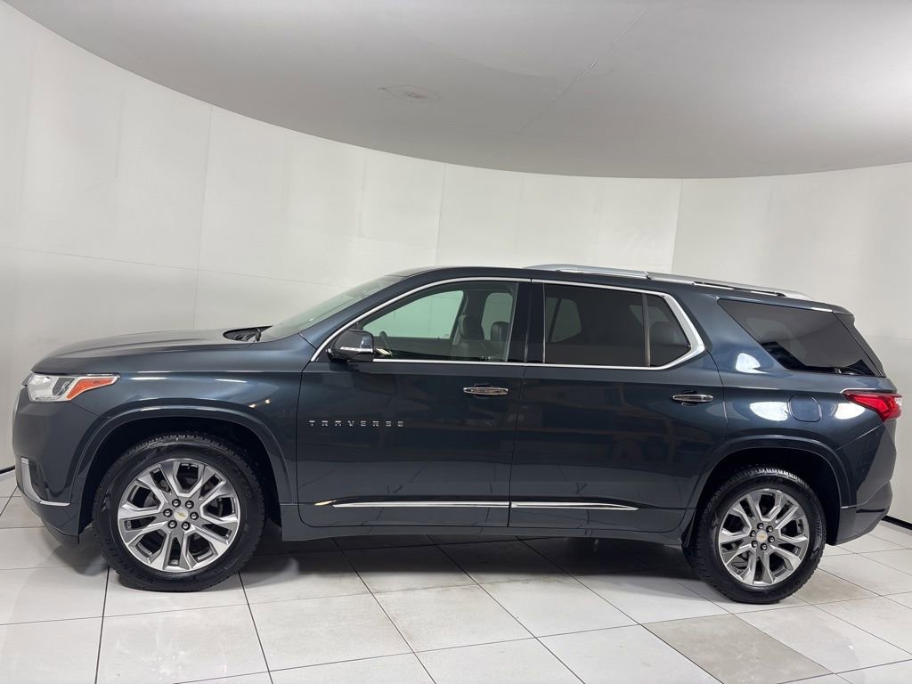 Used 2018 Chevrolet Traverse Premier w/ Driver Confidence II Package image 2