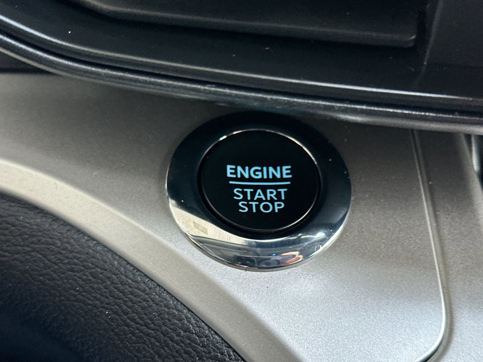 Certified 2022 Ford Explorer XLT image 24