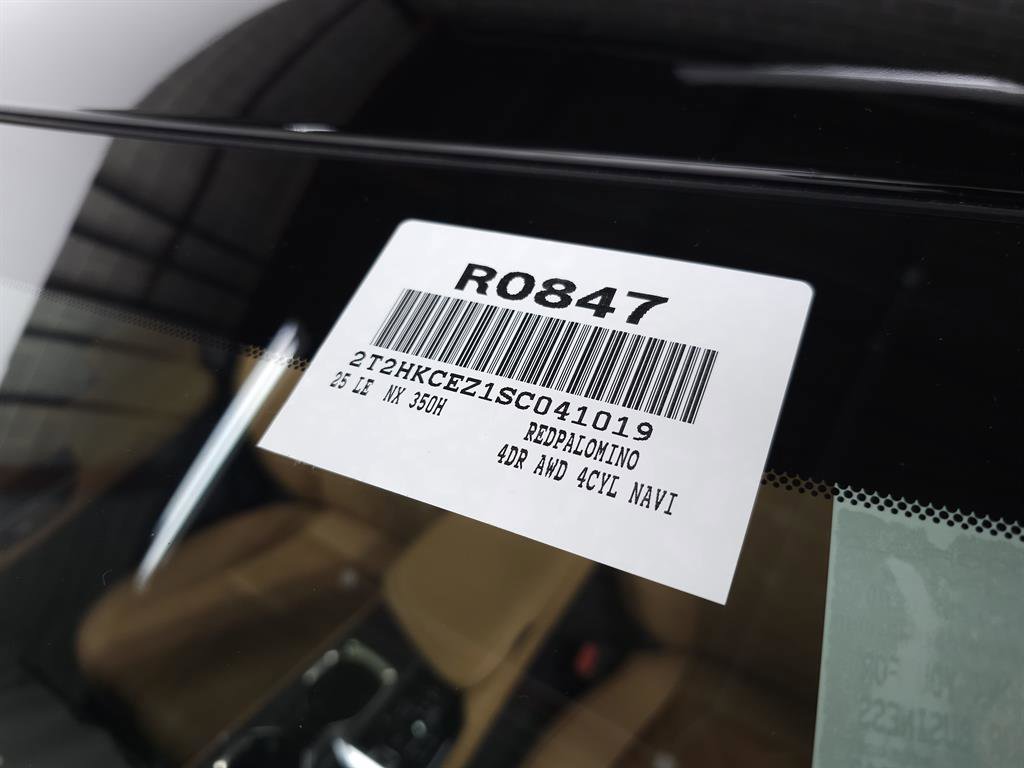 Used 2025 Lexus NX 300h AWD w/ Luxury Package image 37