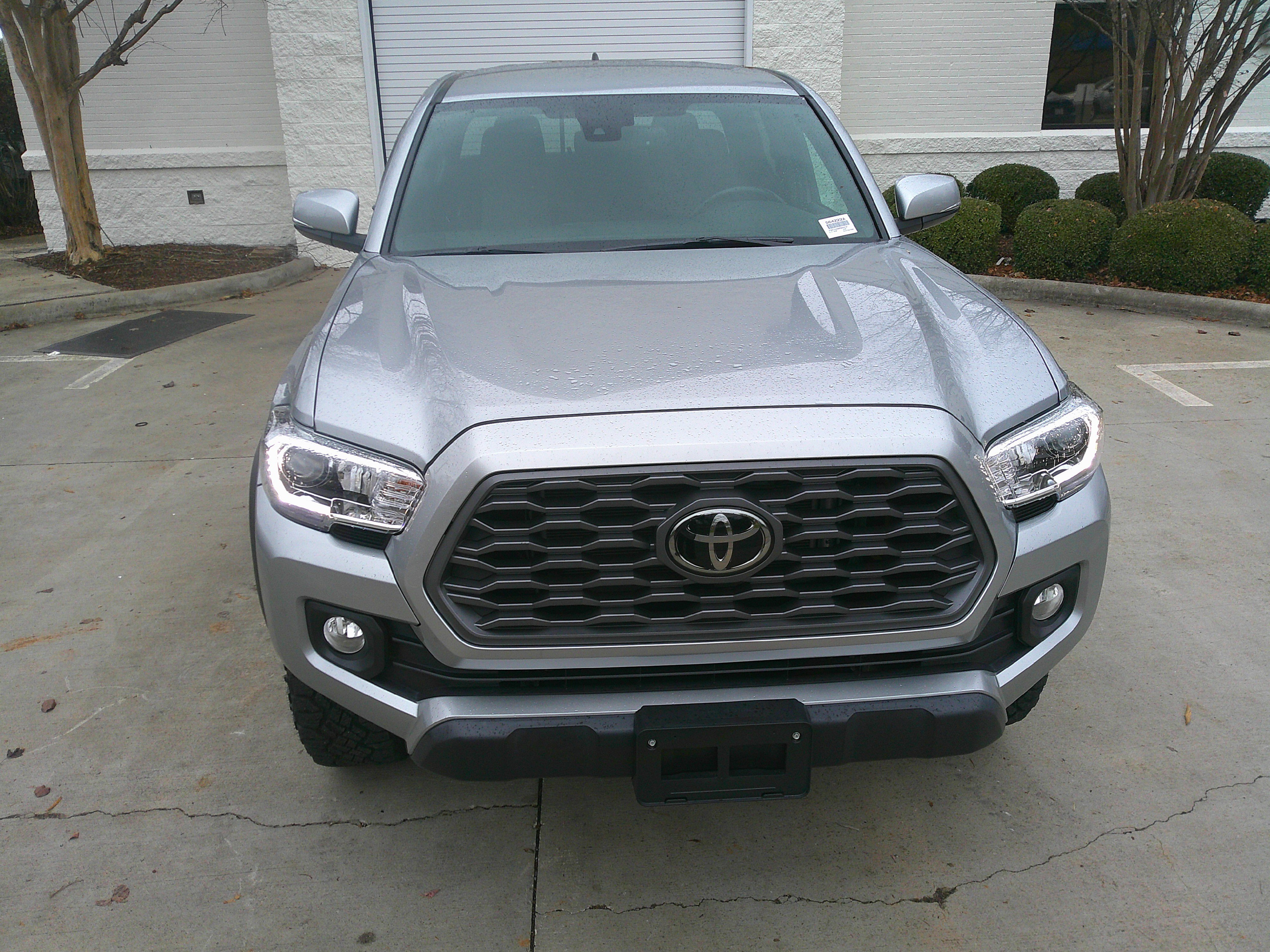 Used 2023 Toyota Tacoma TRD Off-Road image 3