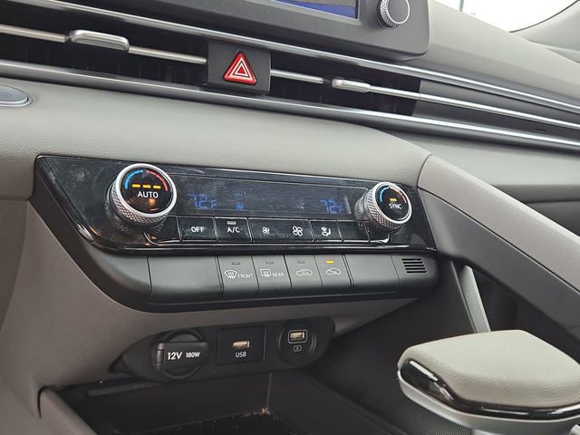 Certified 2023 Hyundai Elantra SEL FWD image 13