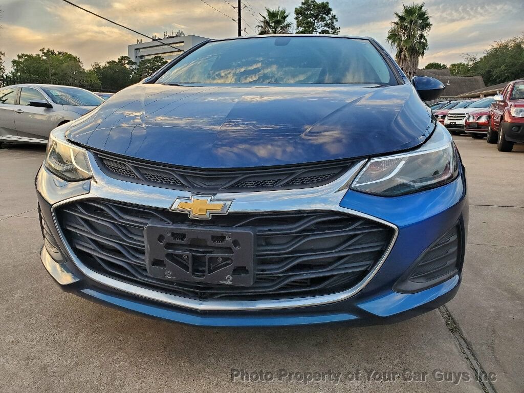 Used 2019 Chevrolet Cruze LT FWD image 4