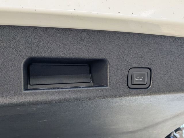 Used 2025 Buick Enclave Sport Touring image 33