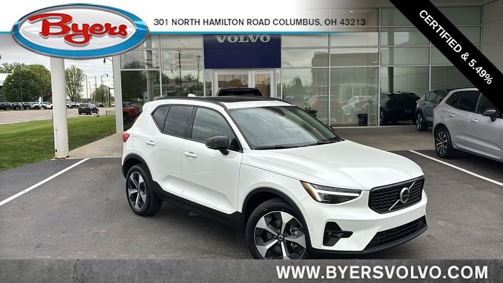 Certified 2026 Volvo XC40 B5 Plus AWD/4WD image 1