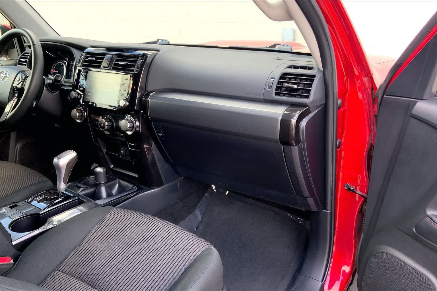 Used 2024 Toyota 4Runner TRD Off-Road AWD/4WD image 23