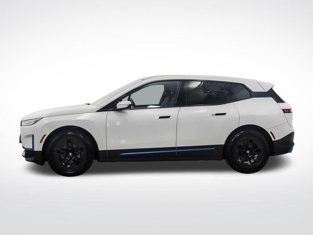 Certified 2024 BMW iX xDrive50 w/ Convenience Package AWD/4WD image 2