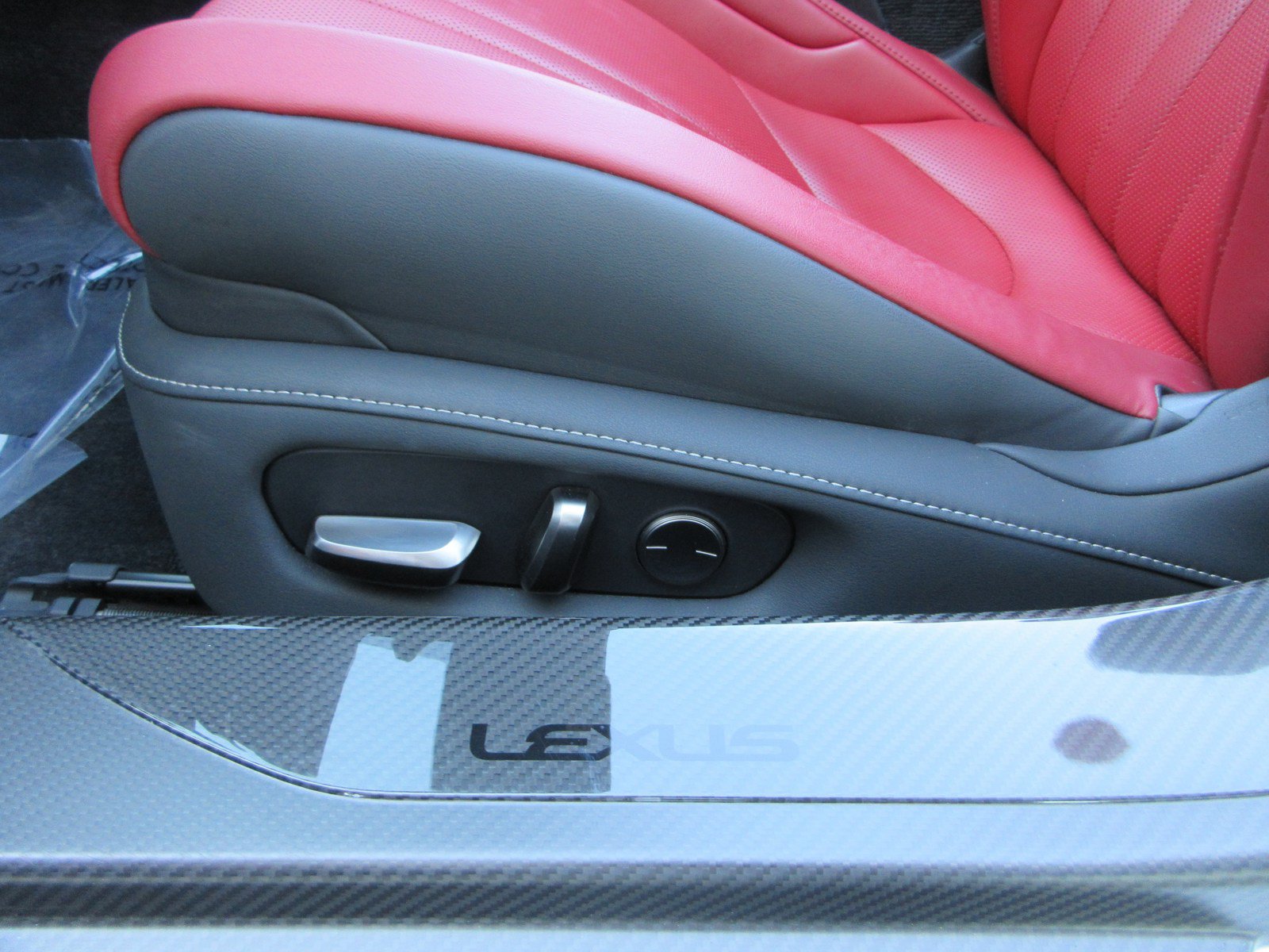 Used 2021 Lexus LC 500 Convertible w/ Touring Package RWD image 30