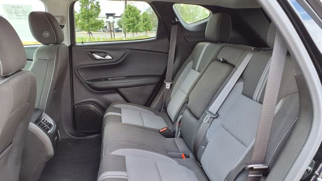 Used 2024 Chevrolet Blazer LT w/ Convenience Package FWD image 16