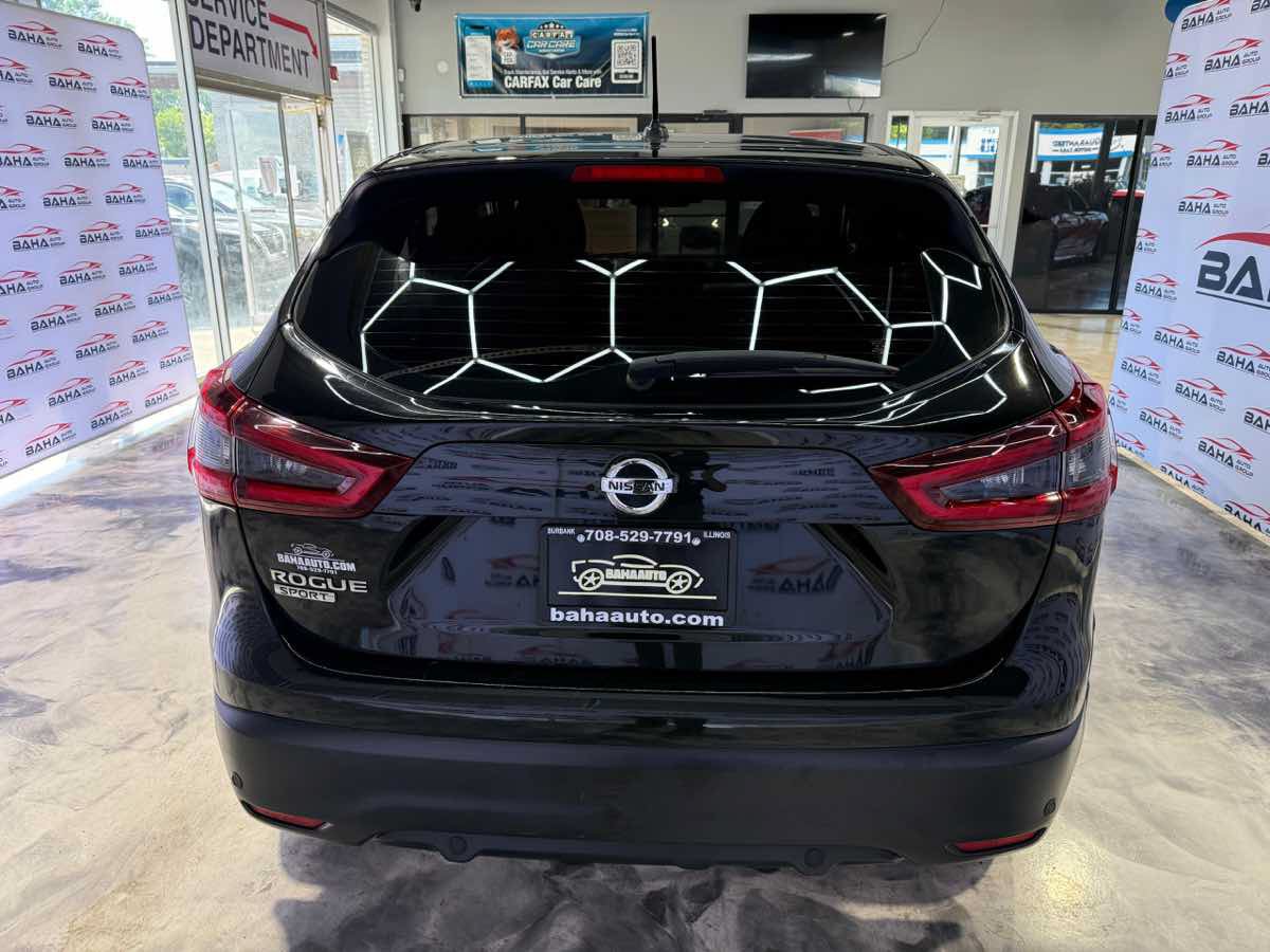 Used 2021 Nissan Rogue Sport S FWD image 3