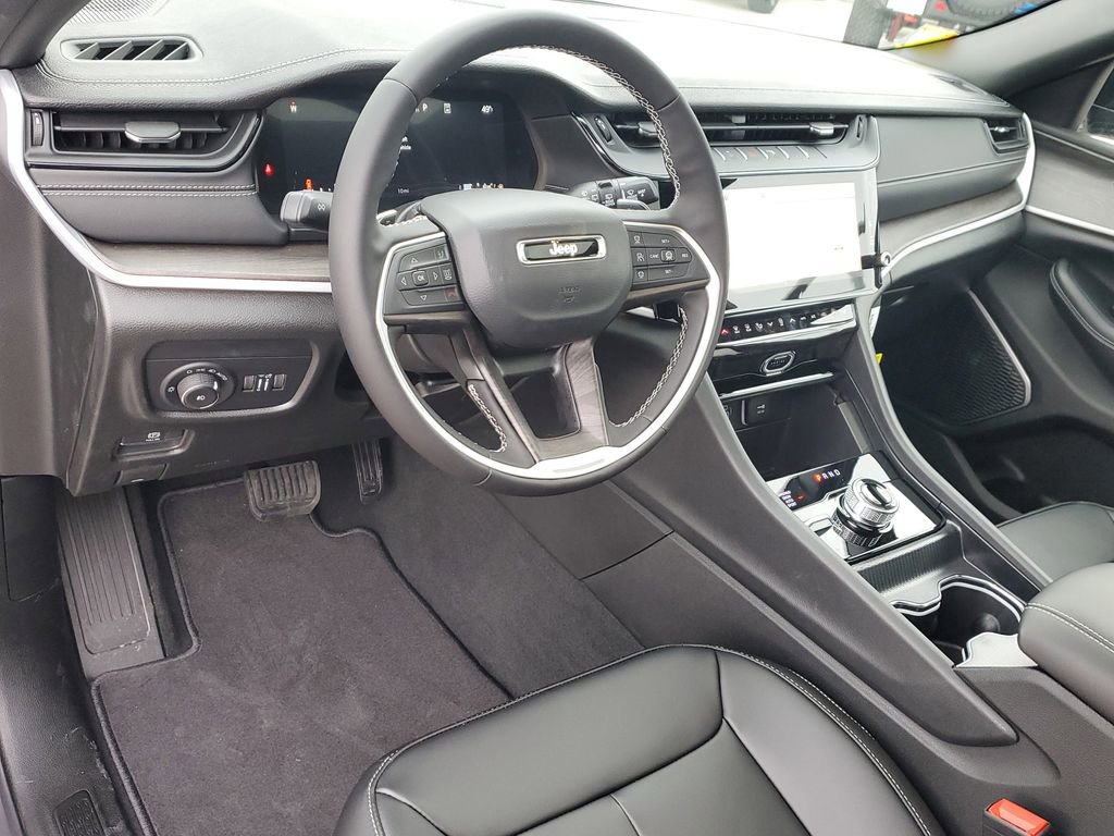 New 2026 Jeep Grand Cherokee Limited image 21