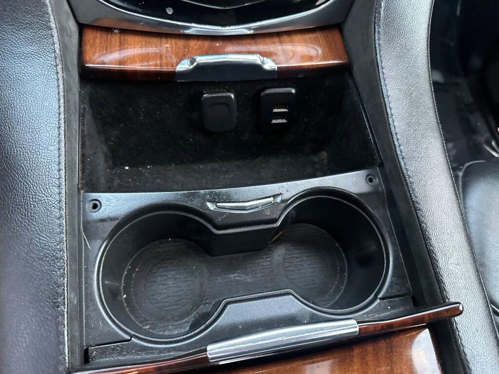 Used 2015 Cadillac Escalade ESV Luxury AWD/4WD image 22