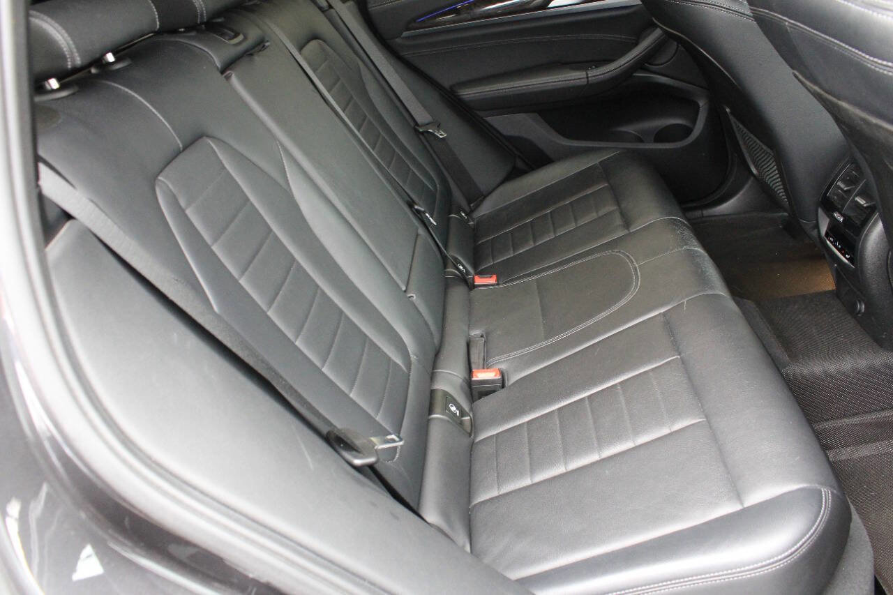 Used 2018 BMW X3 M40i image 17