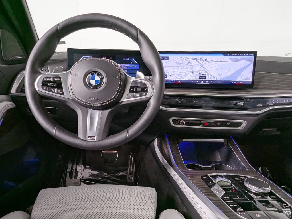 Used 2024 BMW X7 xDrive40i w/ M Sport Package AWD/4WD image 24
