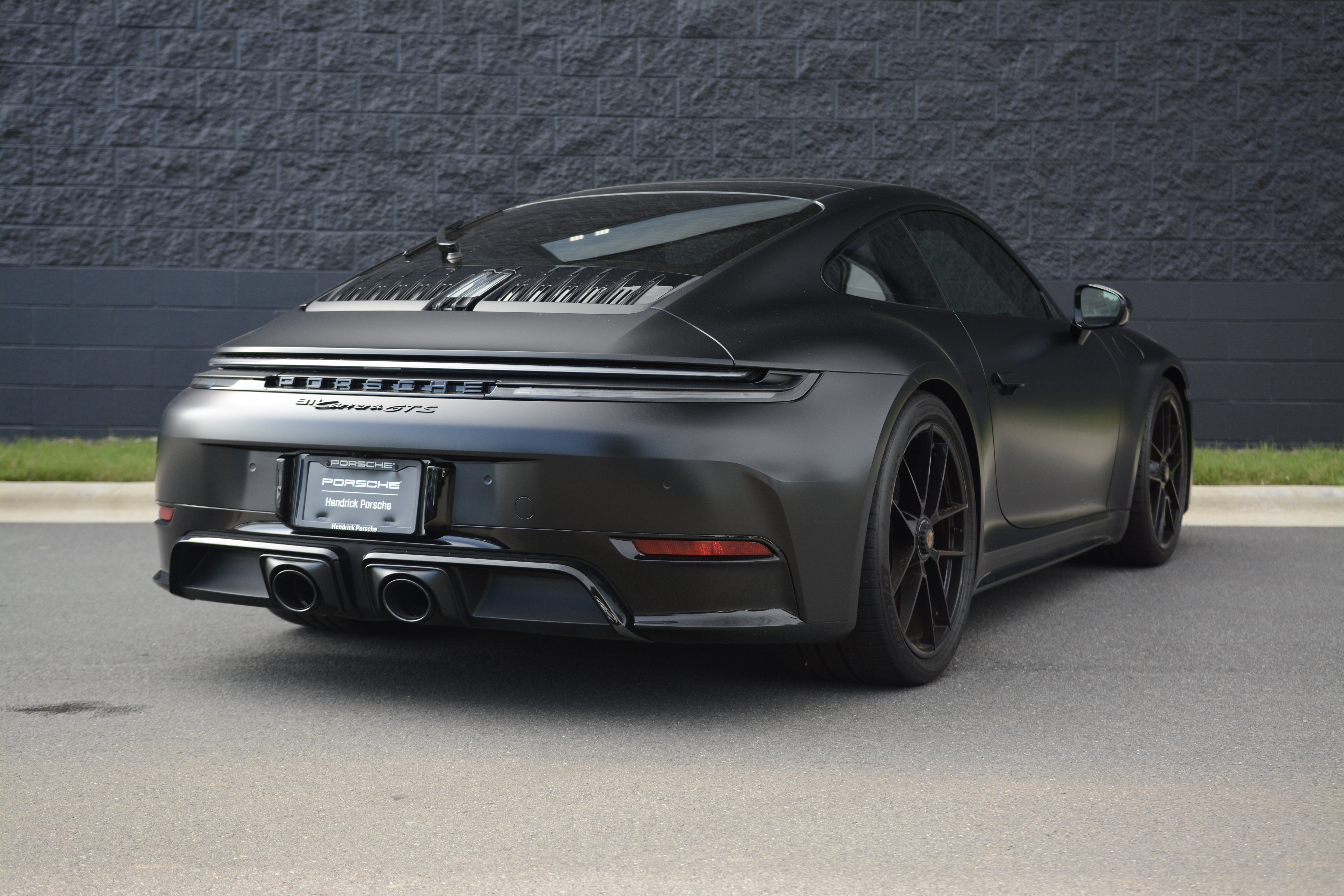 Certified 2025 Porsche 911 Carrera GTS RWD image 7
