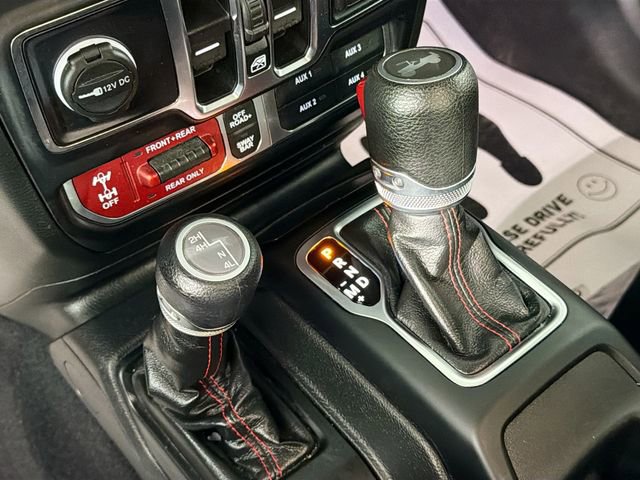 Used 2023 Jeep Wrangler Unlimited Rubicon AWD/4WD image 17