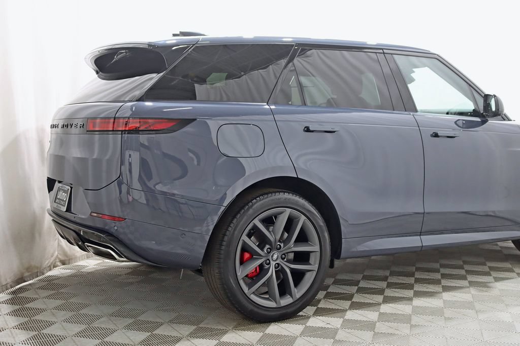 Used 2024 Land Rover Range Rover Sport Dynamic SE AWD/4WD image 9