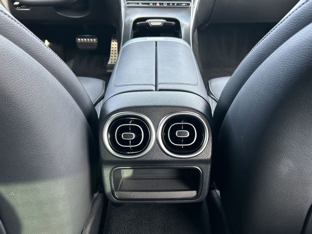 Used 2024 Mercedes-Benz C 300 Sedan image 22