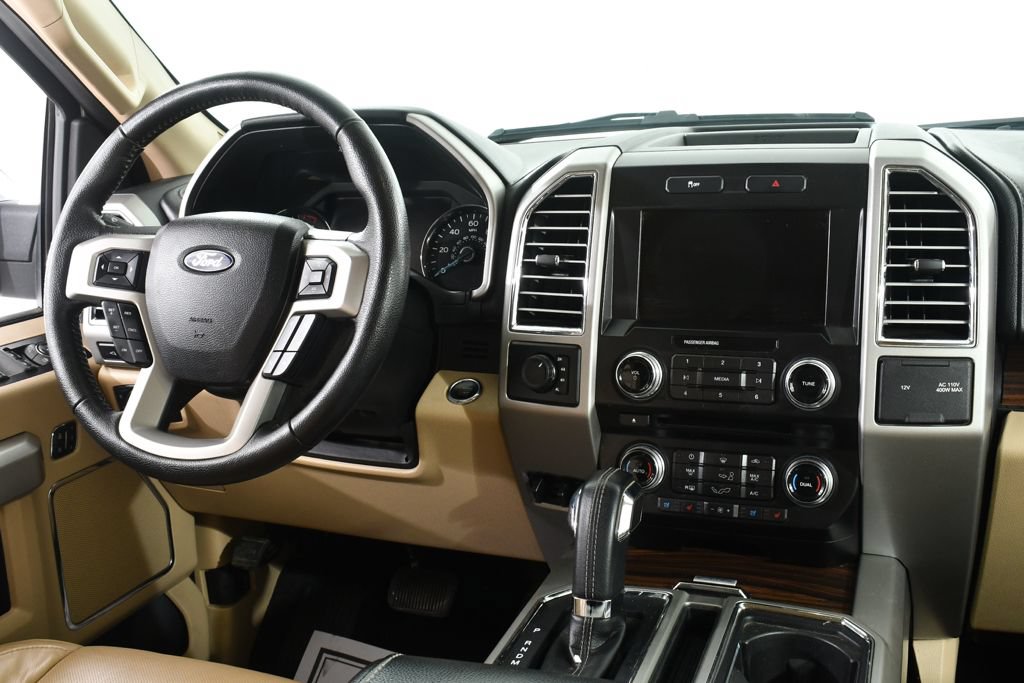 Used 2015 Ford F150 Lariat w/ Equipment Group 502A Luxury AWD/4WD image 8