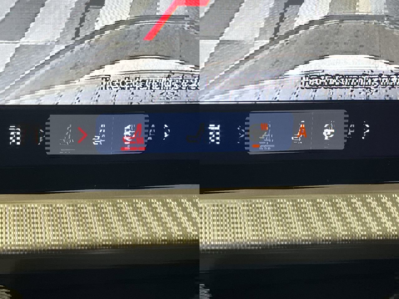 New 2026 Ford Explorer Active w/ Active Comfort Package image 25