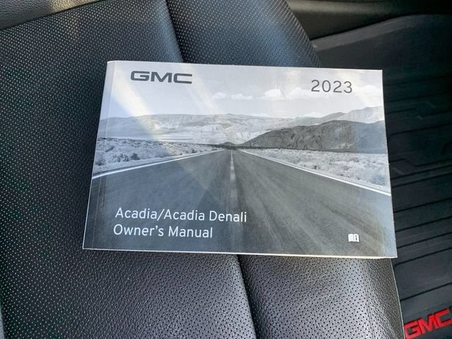 Used 2023 GMC Acadia SLT AWD/4WD image 12