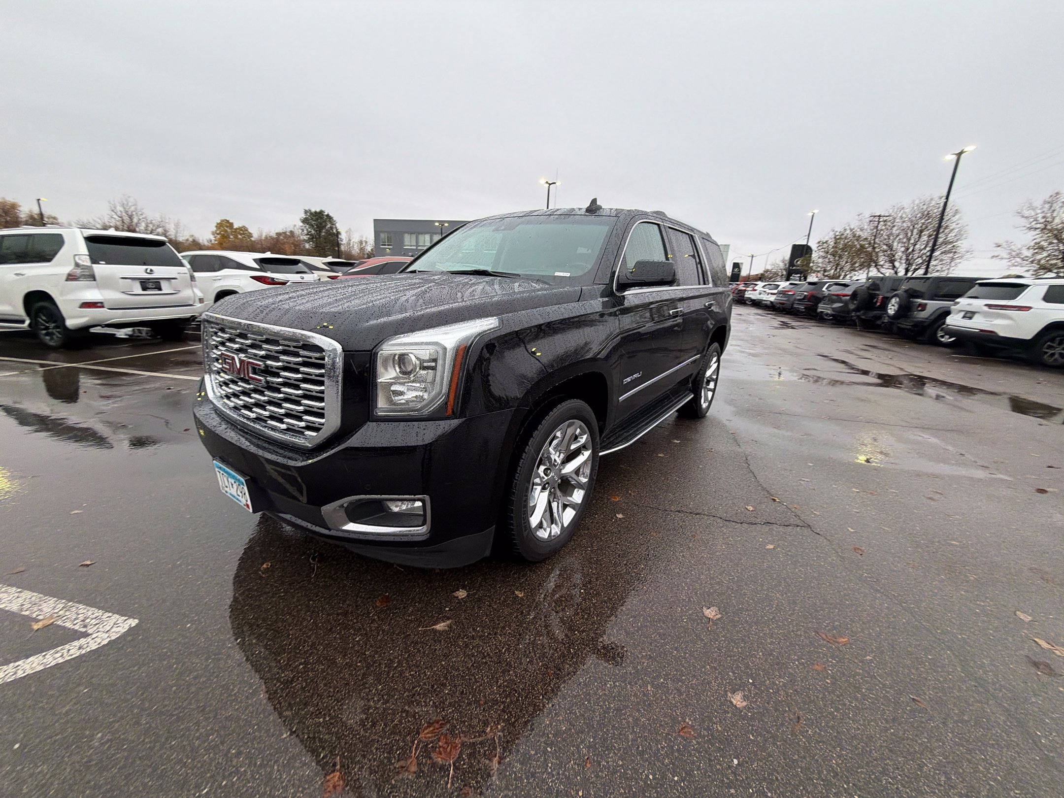 Used 2018 GMC Yukon Denali w/ Open Road Package AWD/4WD image 4