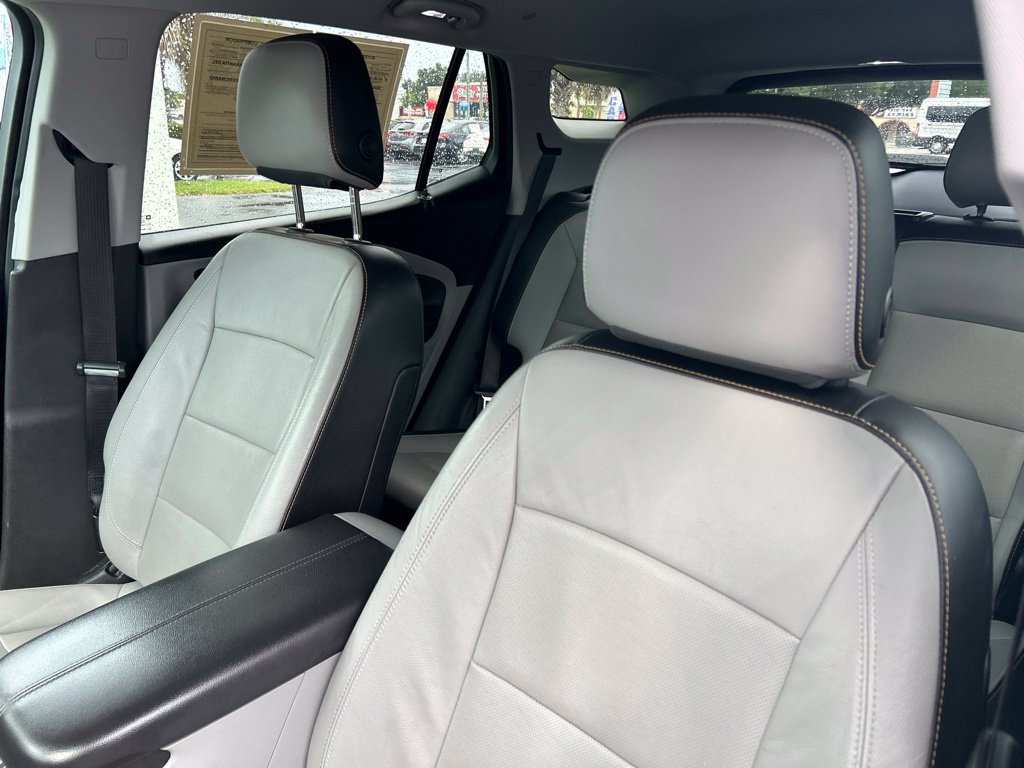 Used 2021 GMC Terrain SLT w/ Infotainment Package II FWD image 23