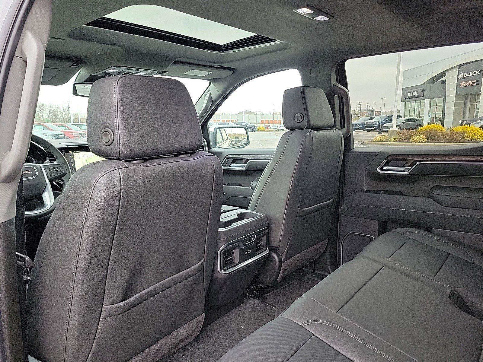 New 2026 GMC Sierra 1500 SLT w/ SLT Premium Package image 12